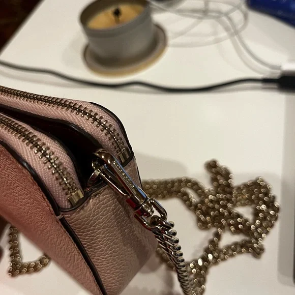 Nude pink Kate spade sling bag with chain detail - Picture 6 of 9